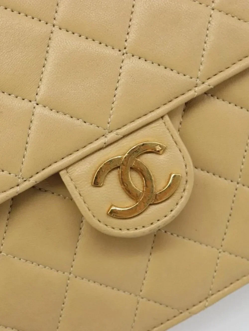CHANEL Matelasse Chain Shoulder Bag Lamb Skin Beige Gold CC Auth 188721